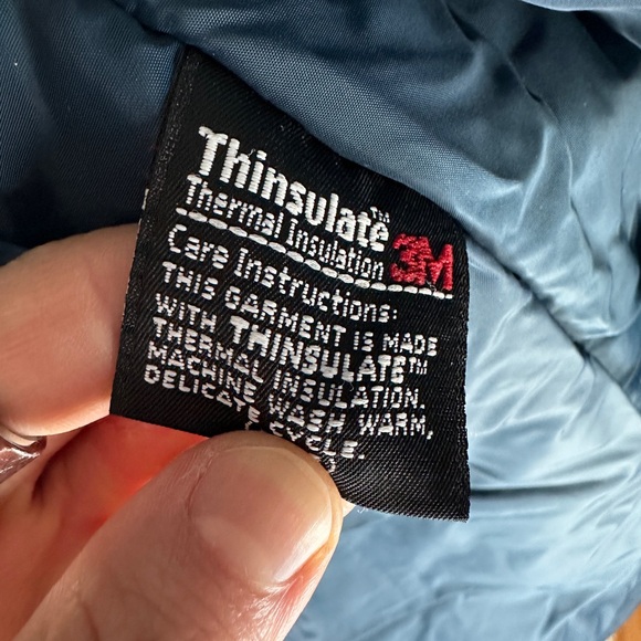 Women’s red L.L. Bean winter coat, size medium - Picture 5 of 11